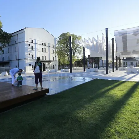 Old Town Vintage Sturova